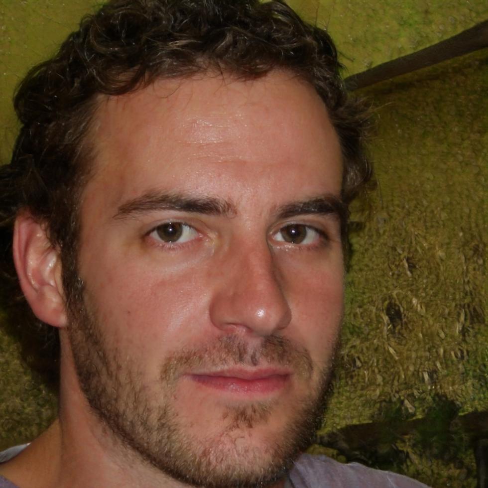 Portträt von Tillmann Schreiber, Finanztrainer mit Fokus auf Budgetierung